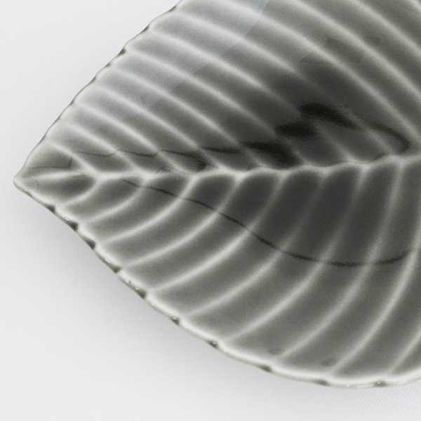 画像4: 【PIANTA ピアンタ】リーフプレート さくら ブラック (4)