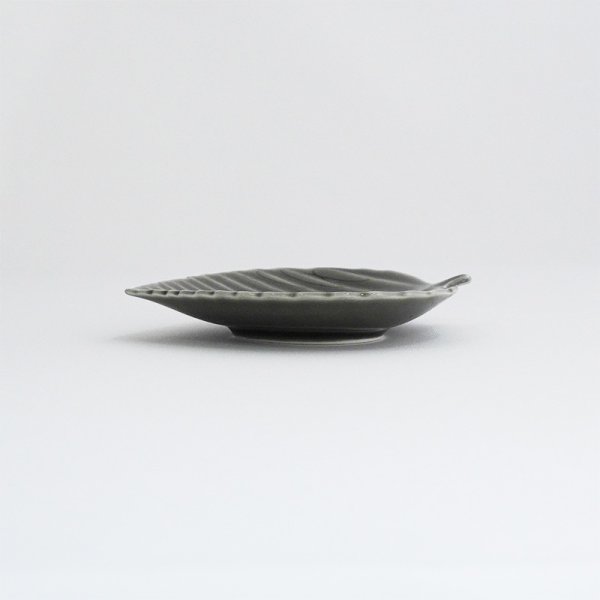 画像2: 【PIANTA ピアンタ】リーフプレート さくら ブラック (2)